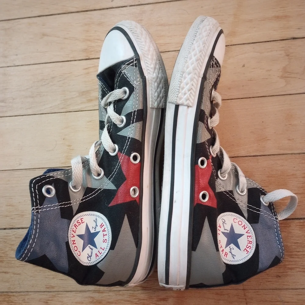 Converse All Star Chuck Taylor Stars High Top Sneakers Kids Size 13
